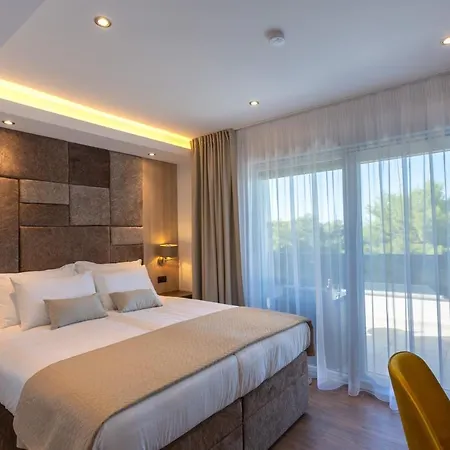 Couette-café Fortis Trogir