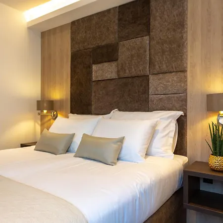 Couette-café Fortis 4*