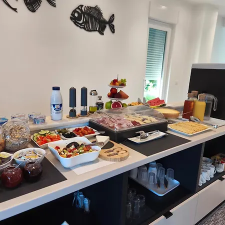 Alojamento de Acomodação e Pequeno-almoço Fortis 4*